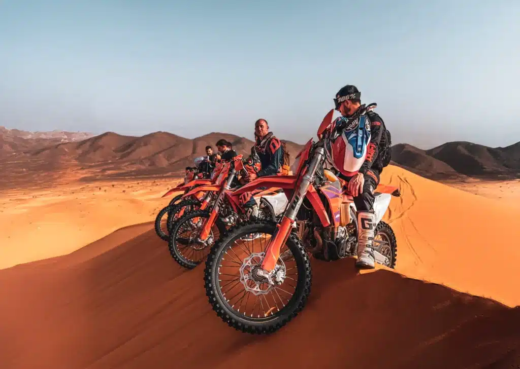 Merzouga en Moto Enduro KTM: Tu Aventura por el Desierto